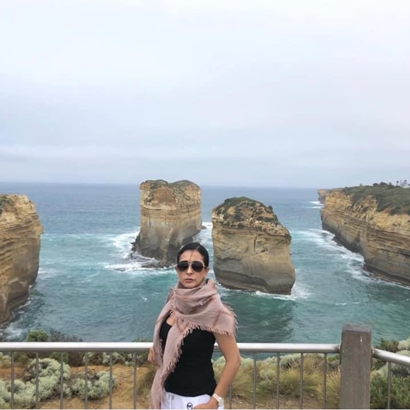 Please Like To Be Notified Of My Upcoming Live Posh-Shows! - Picture 3 of 9